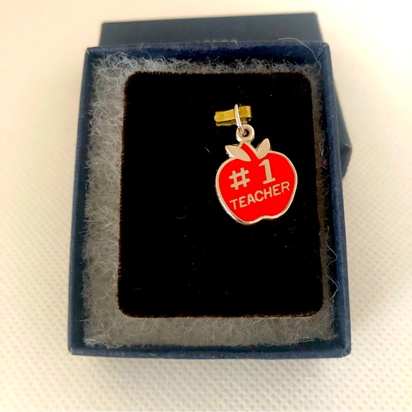 Teacher Pendant - Picture 1 of 1